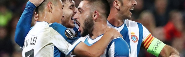 克雷莫内塞防守漏洞百出,连败不止深陷降级区