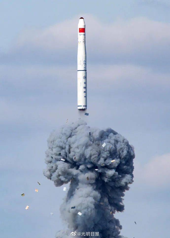 范弗利特火箭指挥官就位,休城年轻化改革提速  范弗利特火箭指挥官就位,休城年轻化改革提速